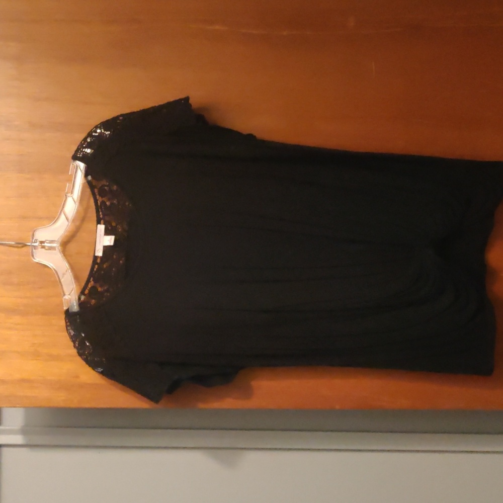 Dressbarn Black Short Sleeve Shirt Size Small